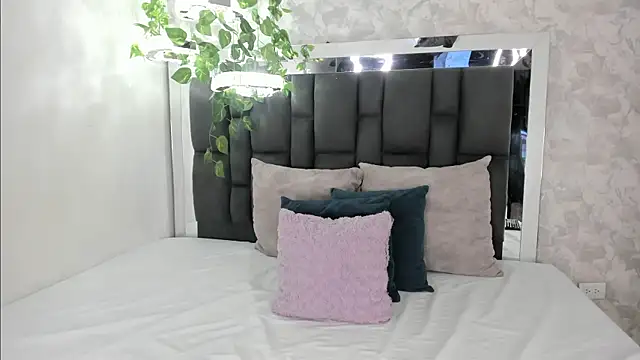 Lianna_Smith_'s cam snapshot