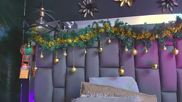 _MiaBrown_'s cam snapshot