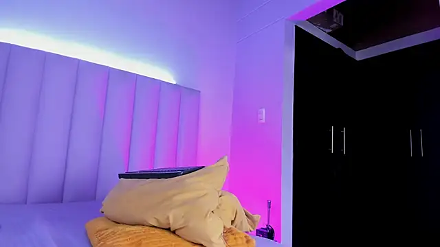 theladymonserrateshow live sex cam