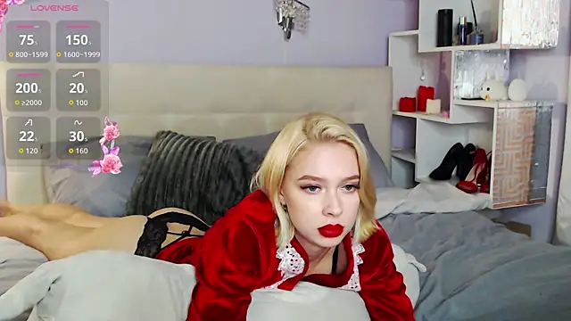 White_Lioness's cam snapshot