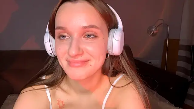 RandeeAntwi's cam snapshot