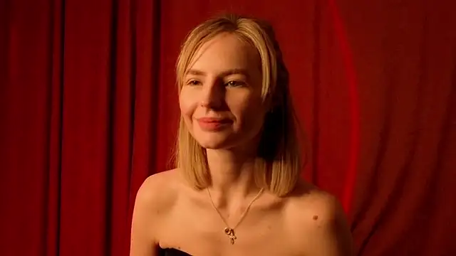 Sunshine_Angell's cam snapshot