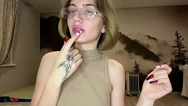 MelaineAytes's cam snapshot