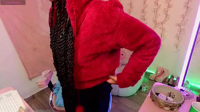 Queen_perla_'s cam snapshot