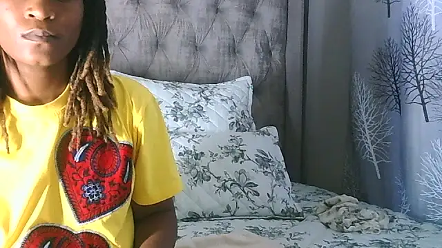 JuicyEbonyGoddess's cam snapshot