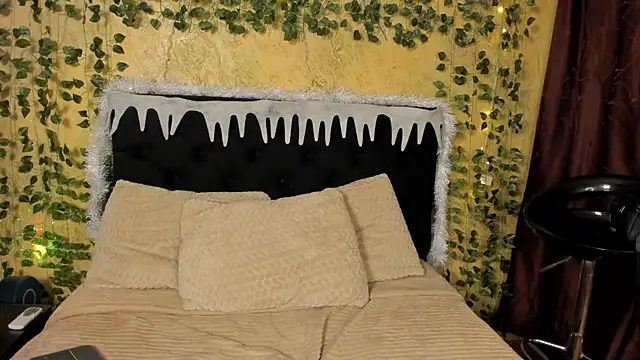 Tiffany_Nm's cam snapshot