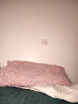 MINNYIRI's cam snapshot