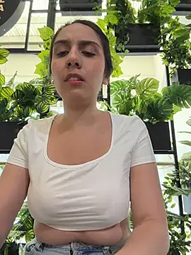 sarah_honey__'s cam snapshot