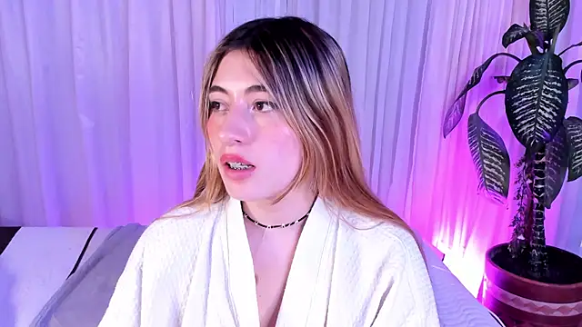 tiffany_becker's cam snapshot