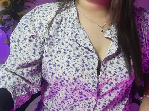 Saira_Hotty's cam snapshot