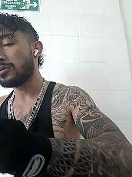 Kingbigcock23cm live sex cam