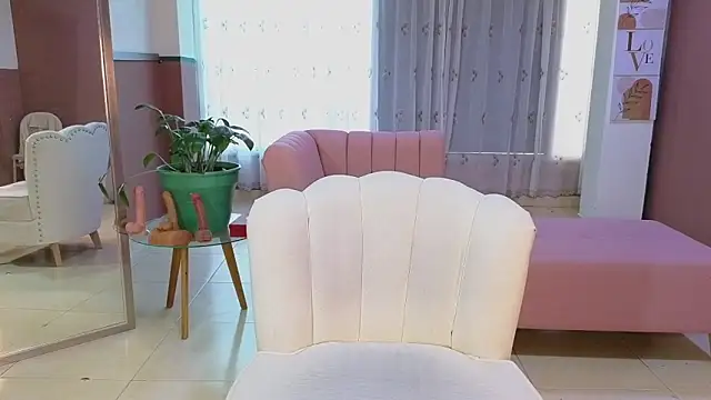 malen_fitnessmilf's cam snapshot