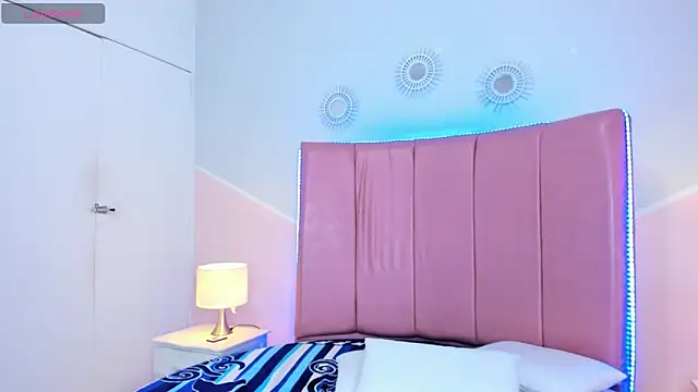 valen_rouse's cam snapshot