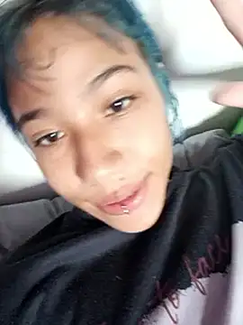 Mau-sophy live sex cam