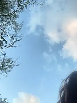 Ninabigtitied's cam snapshot