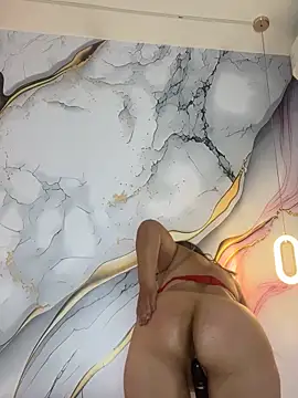 Lucy_Milf_474's cam snapshot