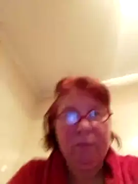 SquirrelFine's cam snapshot