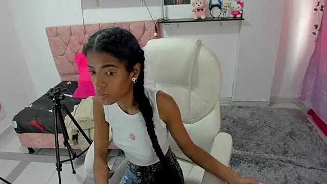 thianahorny's cam snapshot