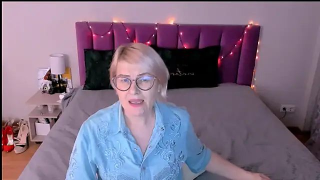 sabrinamacmarren's cam snapshot