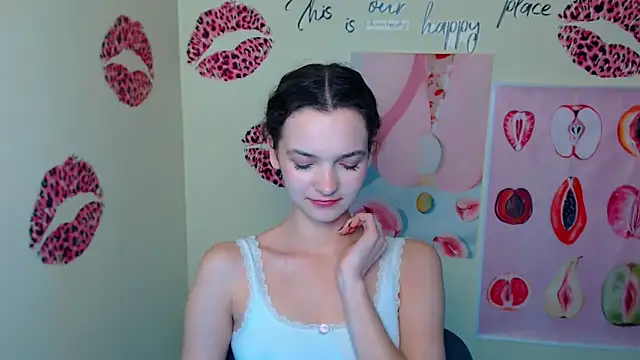 _SusieSu_'s cam snapshot