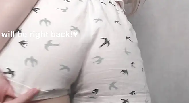 cute_mushroom's cam snapshot