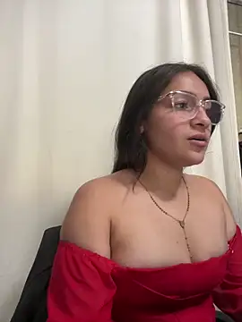 Alyha_Cortes's cam snapshot