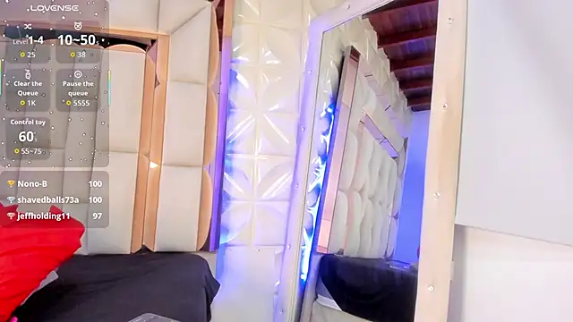 Sarah_Adamss's cam snapshot