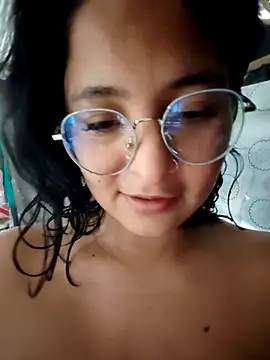 Lily-o's cam snapshot