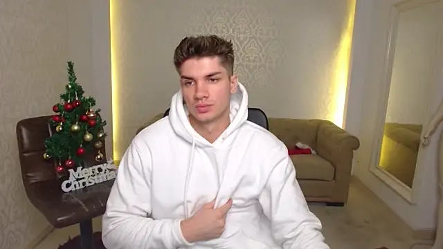 MaxKaiden live sex cam