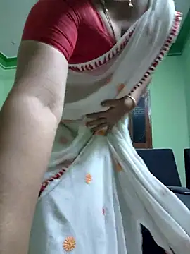 Kerala_Adhya's cam snapshot