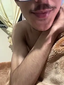 HitShelf live sex cam