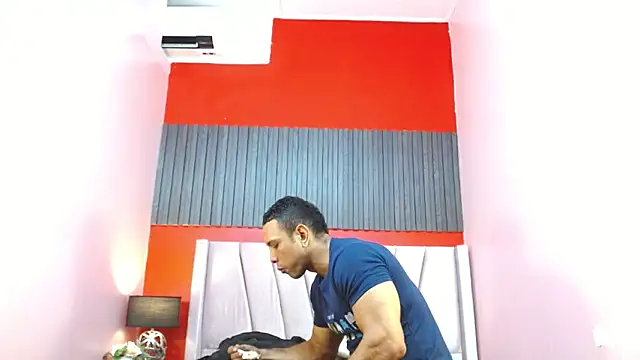 Thiago_Summers's cam snapshot