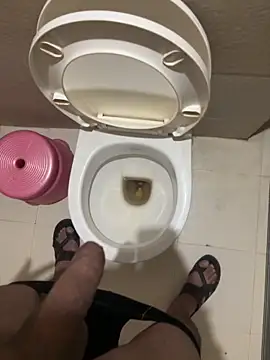 your_playboy_00's cam snapshot