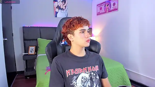 Aiiden_15 live sex cam