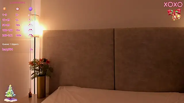 Saori_newman's cam snapshot