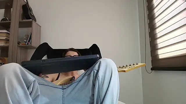 Hannah______'s cam snapshot