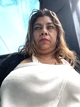 Laura-Hernandez live sex cam