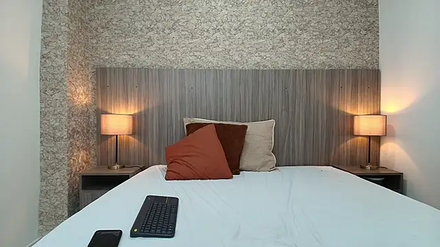 zoe_bermudez's cam snapshot