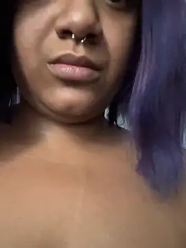 LunaWolfie143's cam snapshot