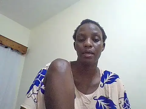 SimplyHer's cam snapshot