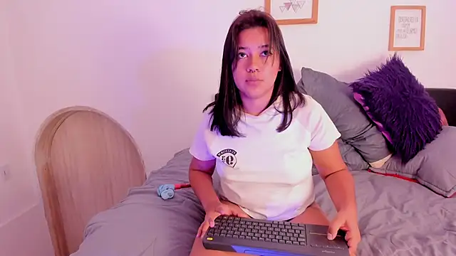 Tamara_Spencer_'s cam snapshot