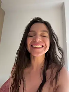 karinasantos_'s cam snapshot