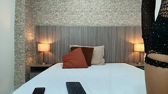 zoe_bermudez's cam snapshot