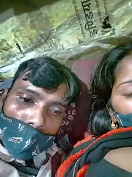 Indiandesicouple155 live sex cam