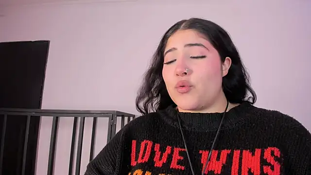 AmberiniHoffman live sex cam