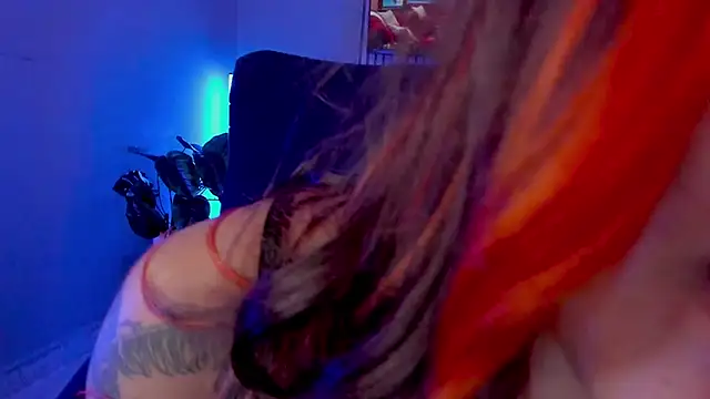 VegaLuxe live sex cam