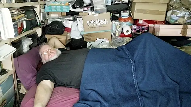 hadeszeuss2's cam snapshot