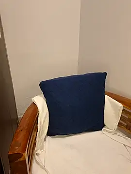 PRIYA_THE_QUEEN live sex cam