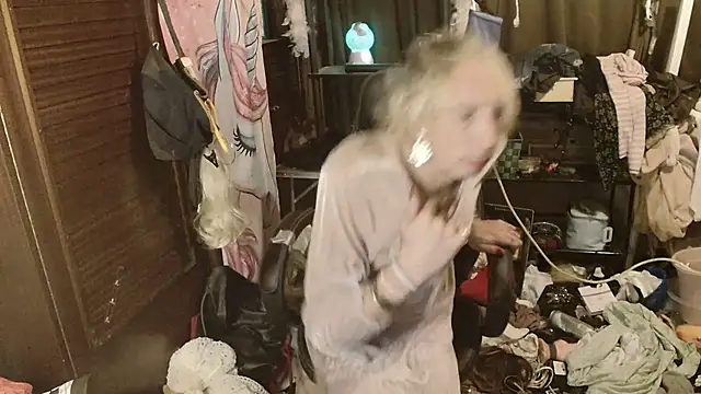 Ombeline1 live sex cam