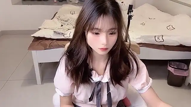 guoguo-77 live sex cam